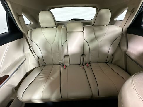 Used 2011 Toyota Venza w/ Leather Pkg FWD image 13
