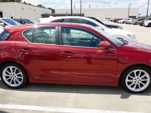 Used 2012 Lexus CT 200h Premium FWD image 4