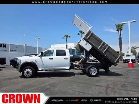 Used 2021 RAM 5500 Tradesman w/ Chrome Appearance Group AWD/4WD image 7