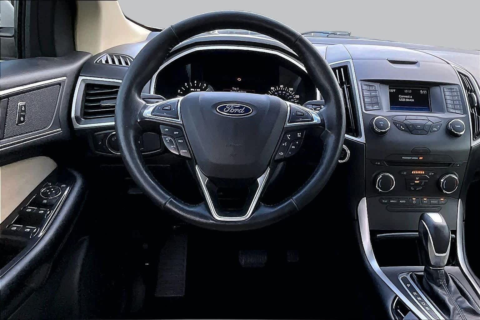 Used 2017 Ford Edge SEL FWD image 6