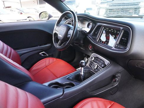 Used 2020 Dodge Challenger R/T image 19