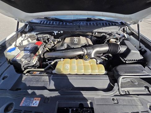 Used 2020 Lincoln Navigator Black Label w/ Cargo Convenience Package image 34