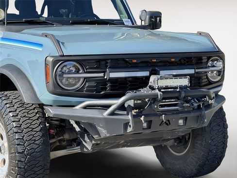 Used 2021 Ford Bronco Badlands image 4
