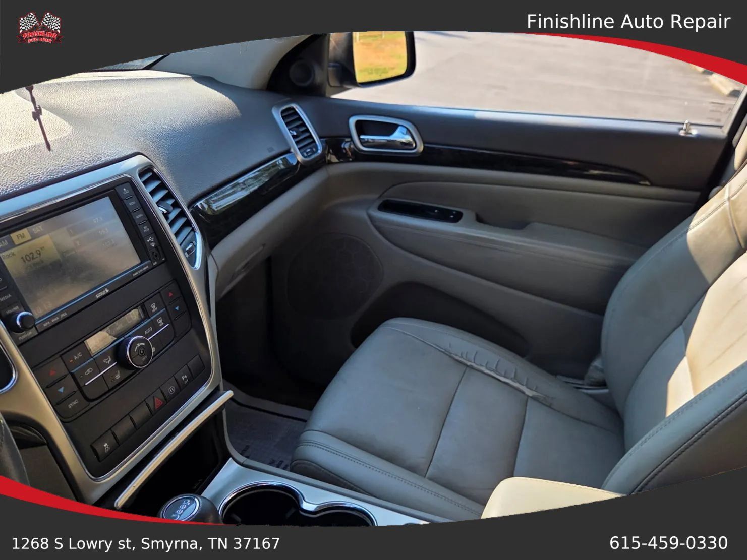 Used 2011 Jeep Grand Cherokee Laredo RWD image 9