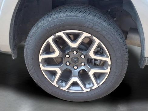 Used 2026 RAM 1500 Laramie AWD/4WD image 27