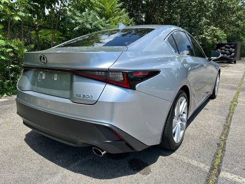 Used 2025 Lexus IS 300 w/ Comfort Package RWD image 3