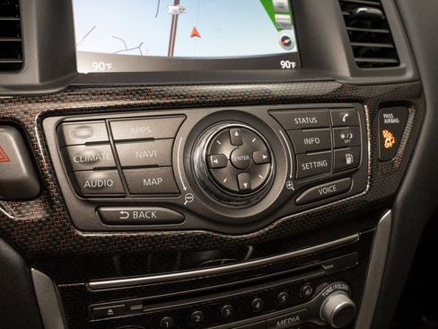 Certified 2020 Nissan Pathfinder SL image 17