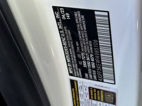 Used 2023 Mercedes-Benz GLS 450 4MATIC image 29