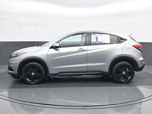 Used 2019 Honda HR-V LX image 3