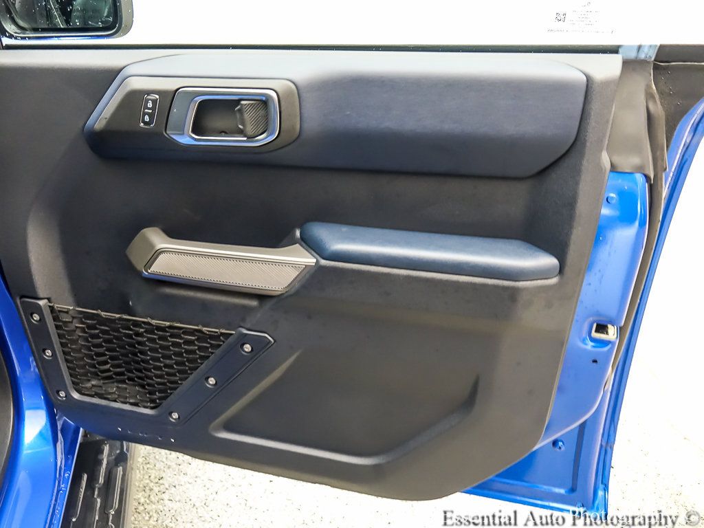 Used 2023 Ford Bronco Outer Banks AWD/4WD image 21