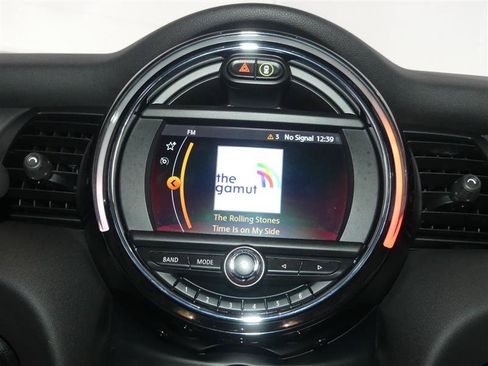 Used 2020 MINI Cooper 2-Door Hardtop w/ Storage Package FWD image 33