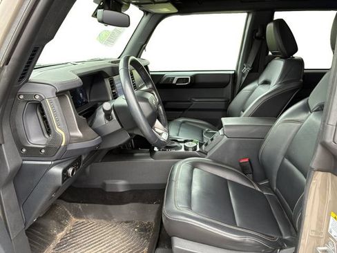 Used 2025 Ford Bronco Badlands AWD/4WD image 11