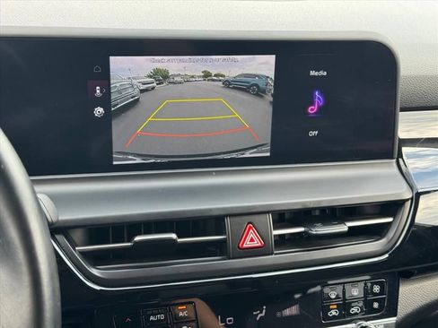 Certified 2024 Kia Seltos S AWD/4WD image 23