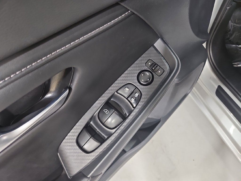 Used 2022 Nissan Sentra SV FWD image 12