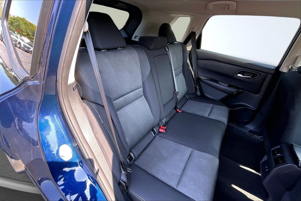 Used 2024 Nissan Rogue SV AWD/4WD image 26