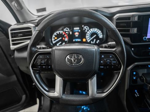 Used 2024 Toyota Tundra SR5 w/ SR5 Convenience Package AWD/4WD image 31