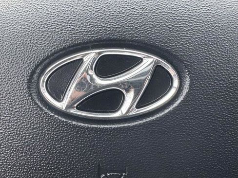 Used 2012 Hyundai Elantra SE image 31