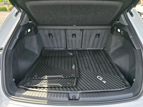 Used 2023 Audi Q4 e-tron Premium Plus AWD/4WD image 10