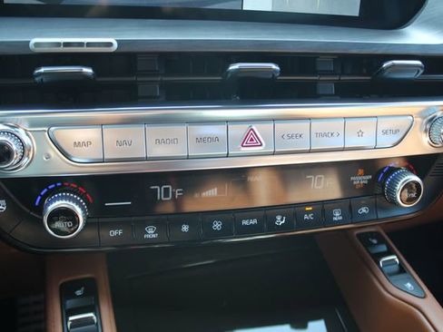 Used 2023 Kia Telluride SX X-Line AWD/4WD image 9