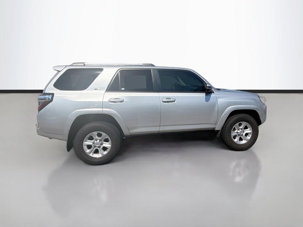 Used 2020 Toyota 4Runner SR5 Premium w/ Moonroof Package AWD/4WD image 4