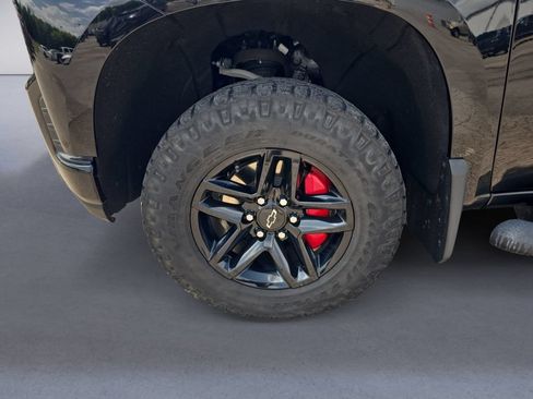 Used 2020 Chevrolet Silverado 1500 LT Trail Boss w/ Midnight Edition AWD/4WD image 11