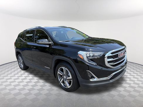 Used 2021 GMC Terrain SLT w/ Infotainment Package II FWD image 3
