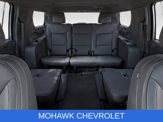 Used 2024 Chevrolet Suburban RST w/ Luxury Package AWD/4WD image 22