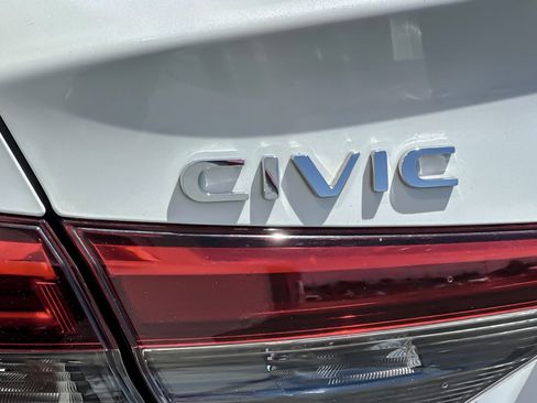 Used 2022 Honda Civic Touring image 26