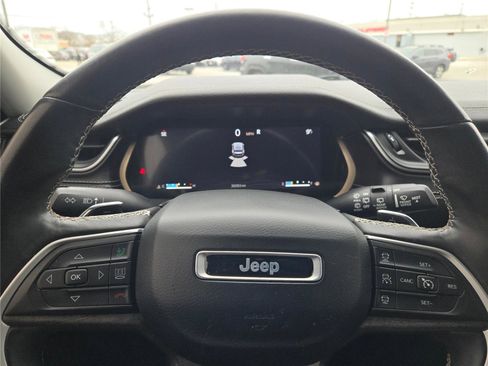 Used 2021 Jeep Grand Cherokee L Limited image 37