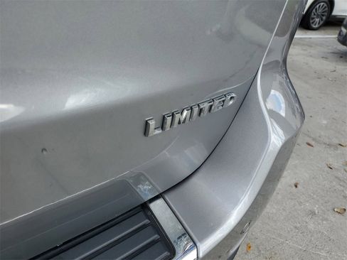 Used 2018 Jeep Grand Cherokee Limited w/ Luxury Group II image 5