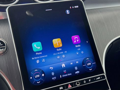 Used 2026 Mercedes-Benz GLC 300 image 15