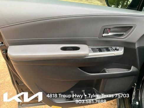 Used 2024 Toyota Sienna XLE Woodland Edition AWD/4WD image 13