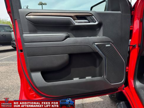 Used 2022 Chevrolet Silverado 1500 RST AWD/4WD image 17