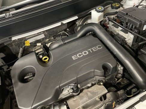 Used 2022 GMC Terrain AT4 w/ Infotainment Package II AWD/4WD image 29