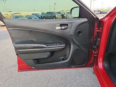 Used 2012 Dodge Charger SE RWD image 23