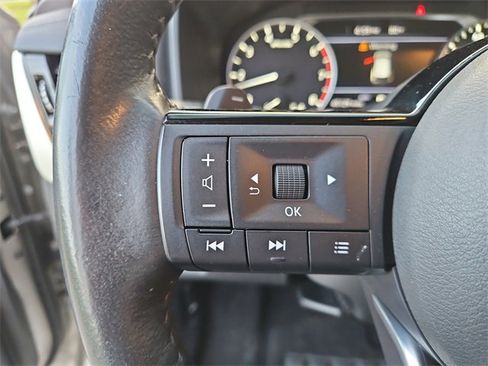 Used 2021 Nissan Rogue SL image 22