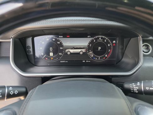 Used 2018 Land Rover Range Rover HSE image 17