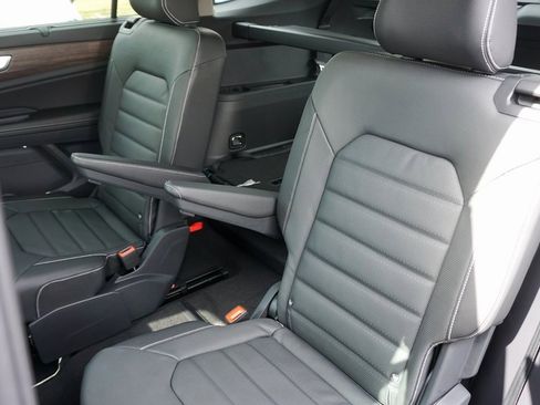 New 2026 Volkswagen Atlas SEL image 10