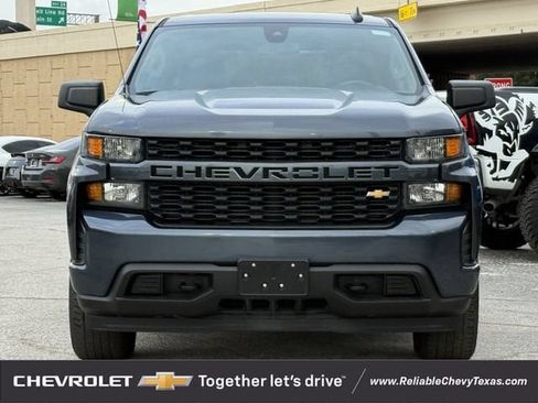 Used 2022 Chevrolet Silverado 1500 Custom w/ Safety Confidence Package RWD image 3