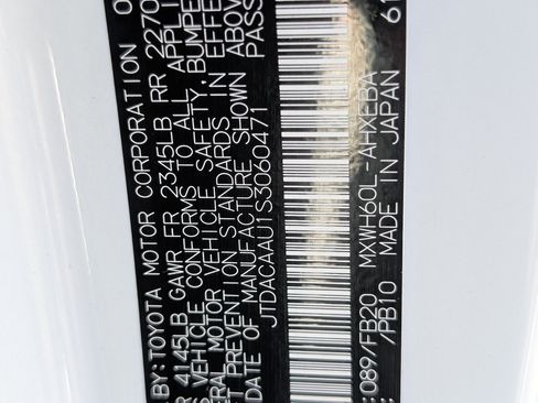 Used 2025 Toyota Prius LE FWD image 22
