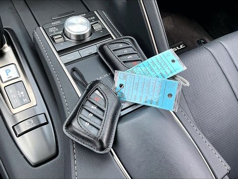 Used 2021 Lexus LC 500 Convertible w/ Touring Package RWD image 13