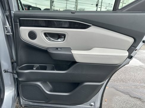 Used 2023 Honda Pilot Elite image 30