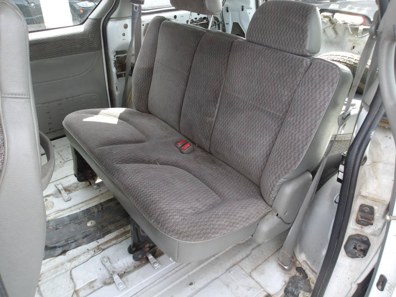 Used 1999 Plymouth Voyager FWD image 9