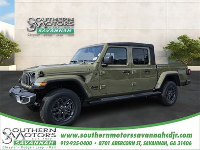 New 2026 Jeep Gladiator Sport