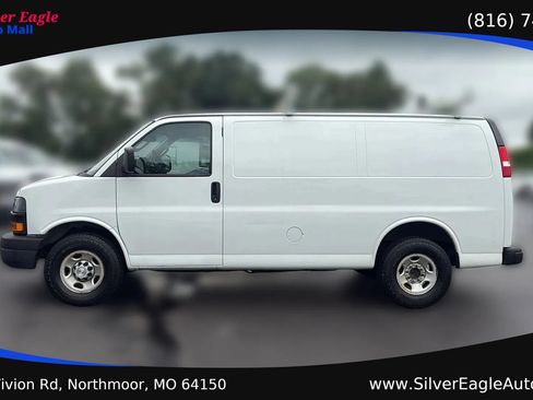Used 2020 Chevrolet Express 2500 w/ Safety Package RWD image 2