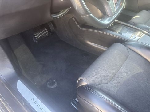 Used 2018 Tesla Model S 75D image 10