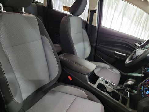 Used 2018 Ford Escape SE image 53