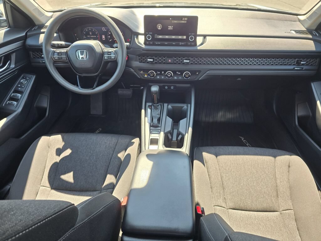 Used 2025 Honda Accord SE image 11