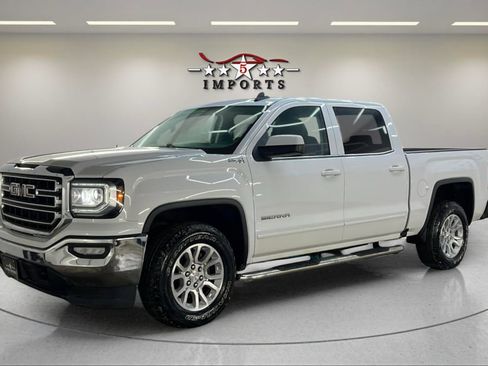 Used 2017 GMC Sierra 1500 SLE w/ SLE Value Package image 1