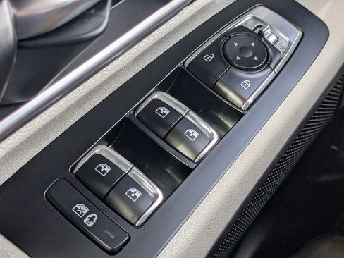 Used 2024 Kia Telluride S FWD image 32